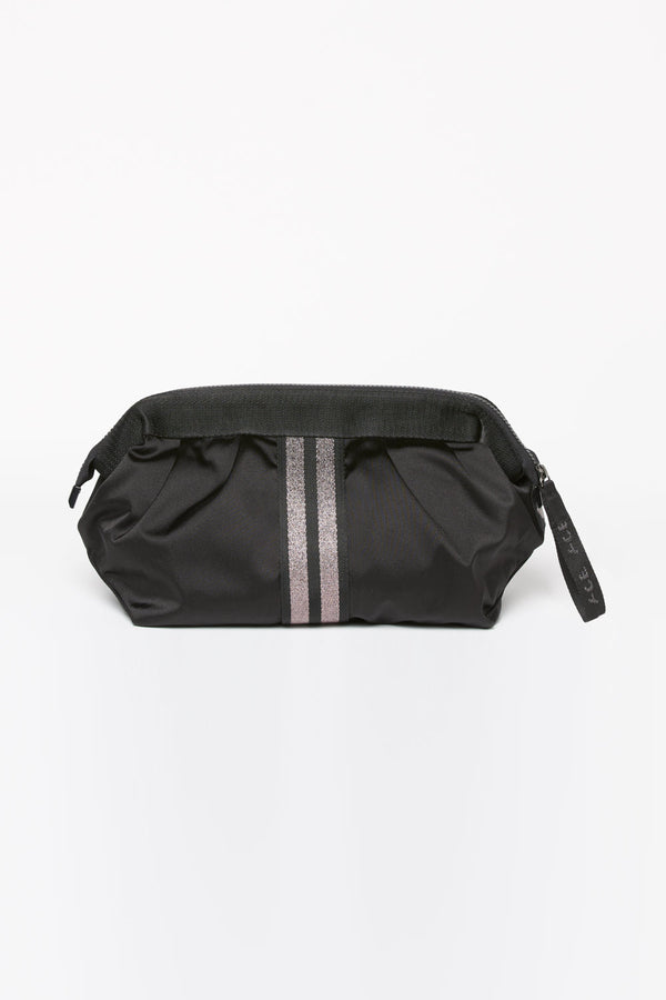ACE Toiletry Bag Black front