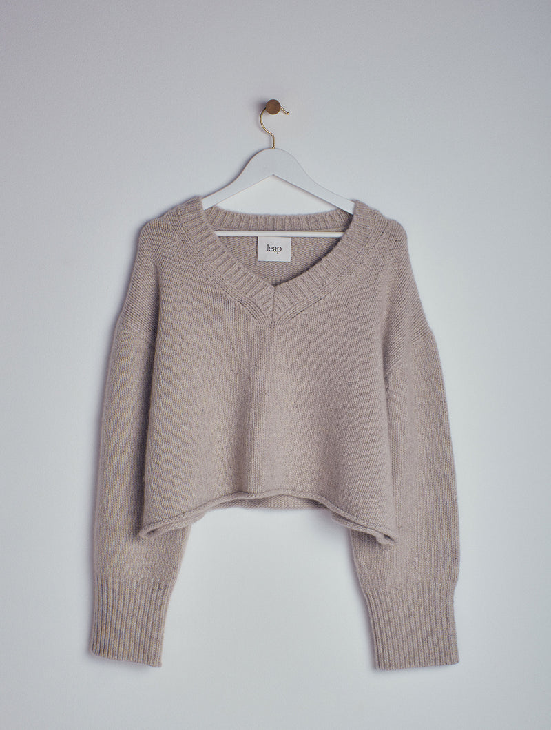AMANDA V-neck cashmere wool sweater